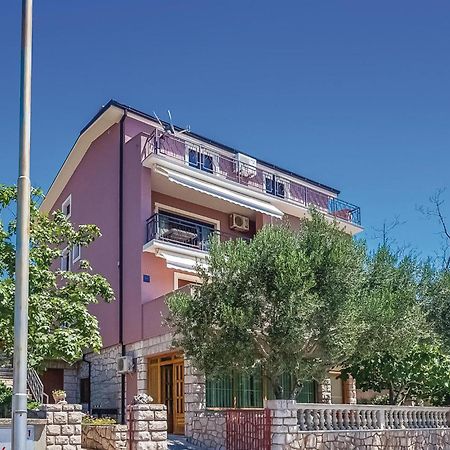 Cozy Apartment In Novi Vinodolski With Kitchen Exterior photo